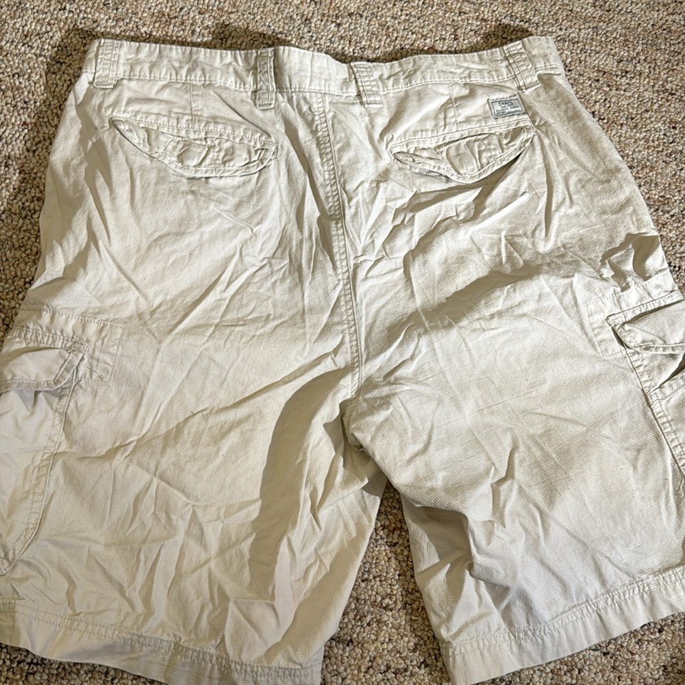 Chaps Cargo / Golf Shorts - Picture 3 of 3